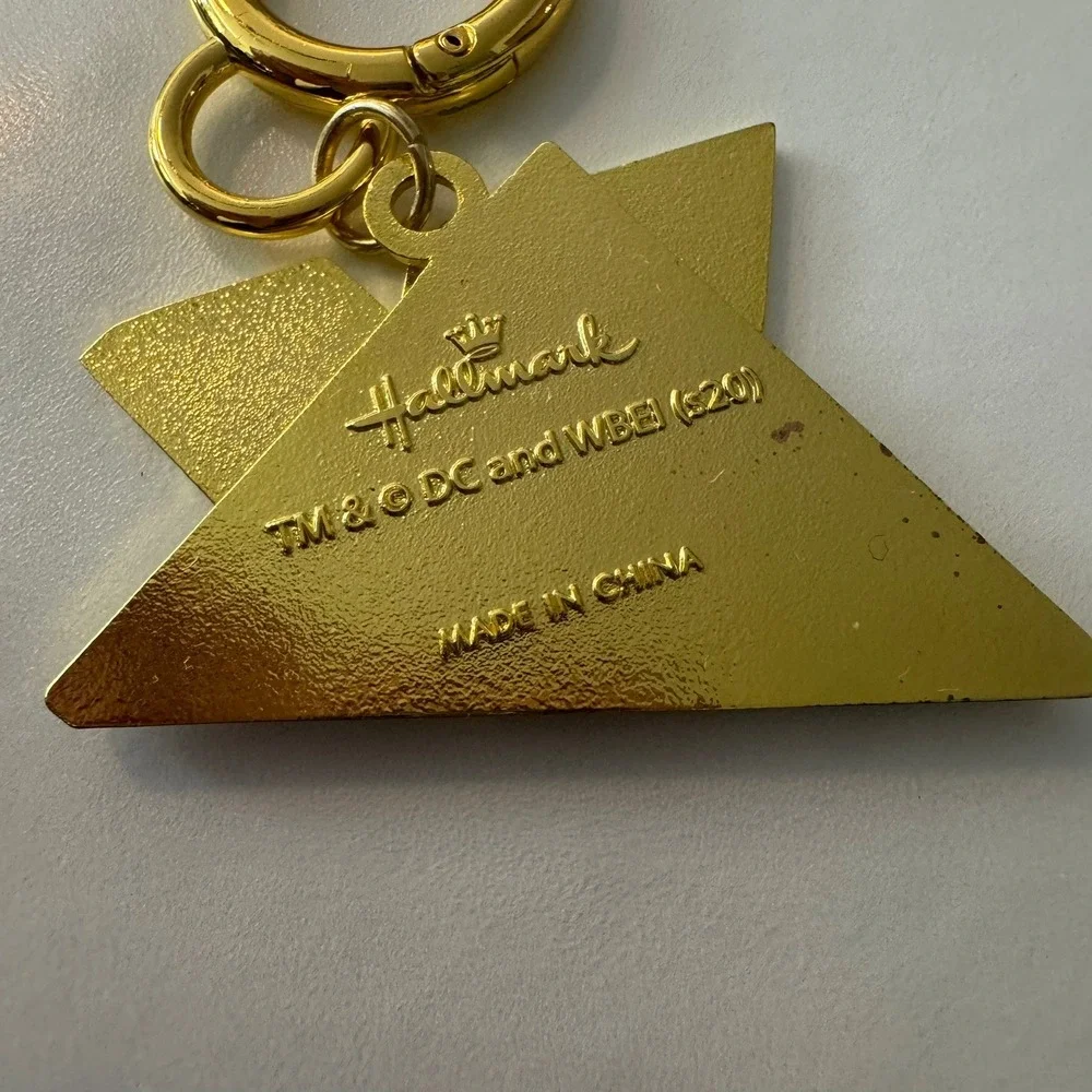 Hallmark Wonder Woman W Logo‎ Triangle Charm Keychain Gold Tone DC Comics